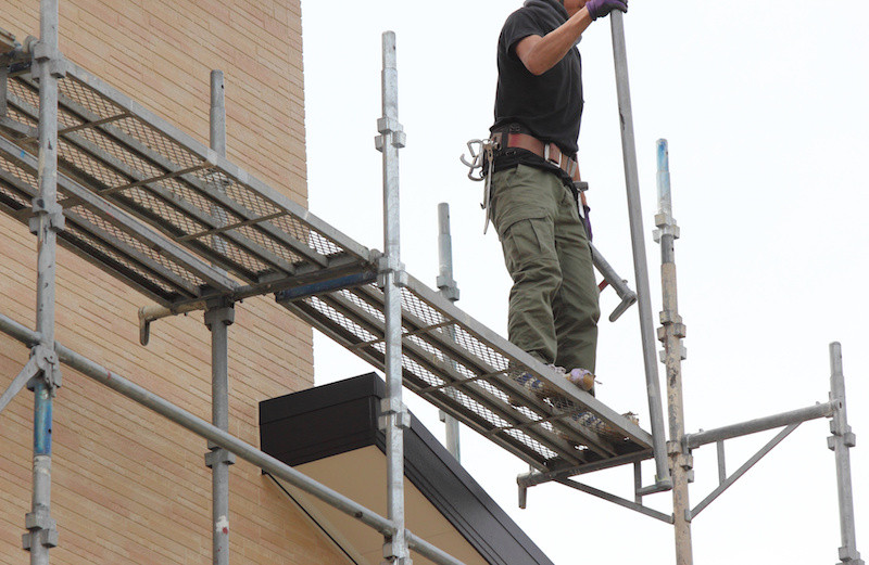 埼玉で足場が必要とされる理由